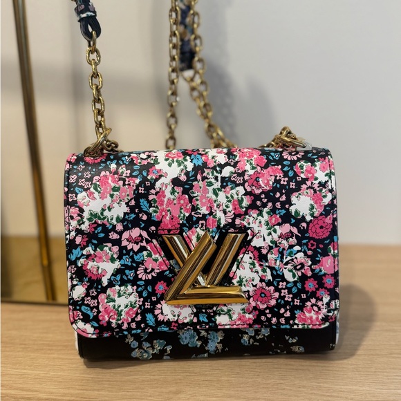 Louis Vuitton limited edition floral twist bag - Picture 10 of 16